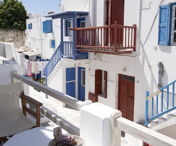 Pensionat Ioanna's House 3*